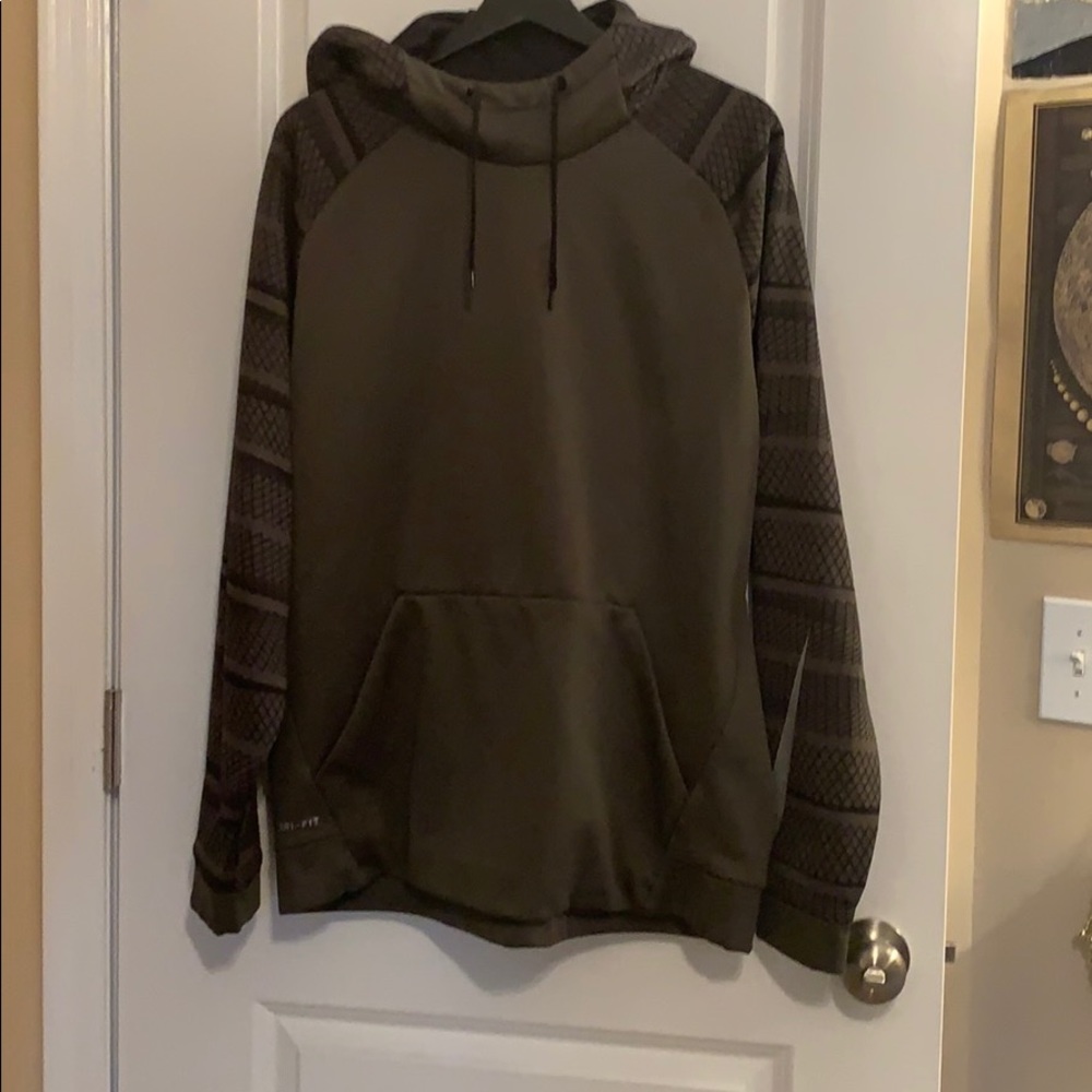 Dark green men’s Nike hoody